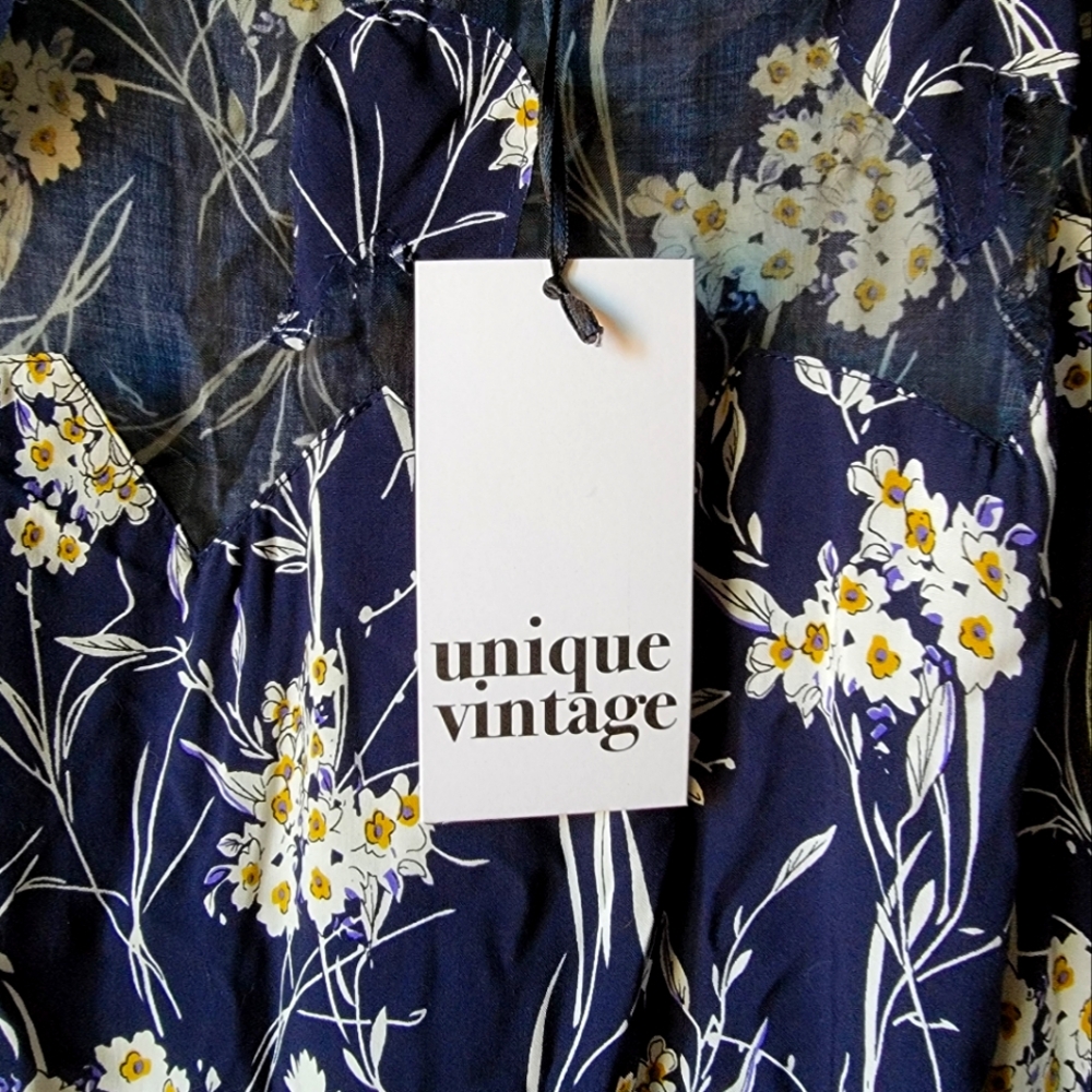  Unique Vintage Plus Size Navy & White Floral Print Swing Dress 2XL